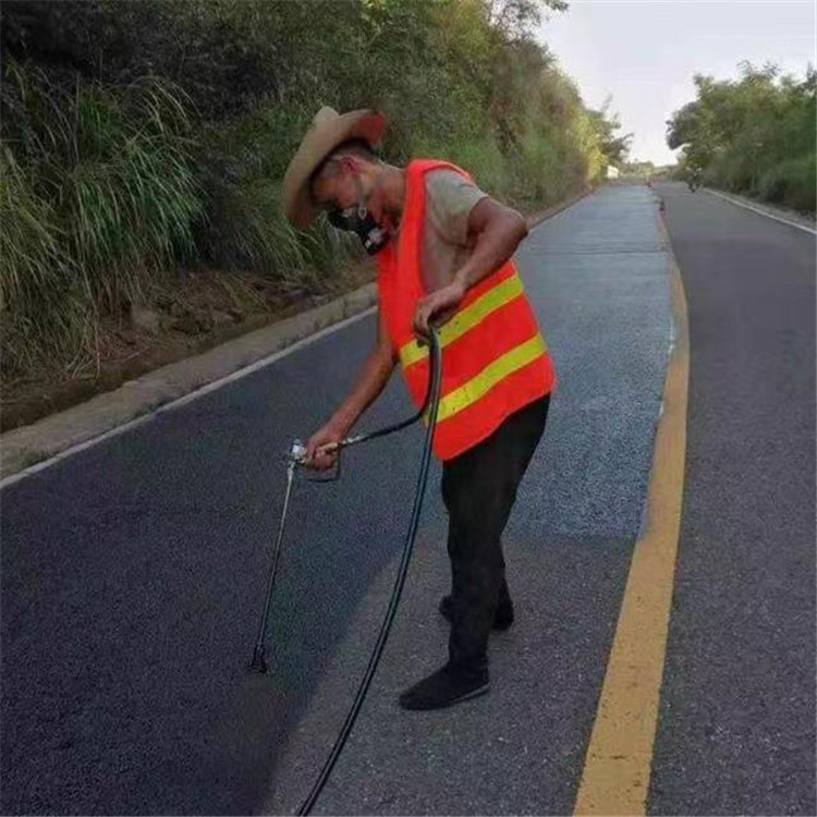 秦皇岛 彩色防滑路面的底涂是保障路面附着力